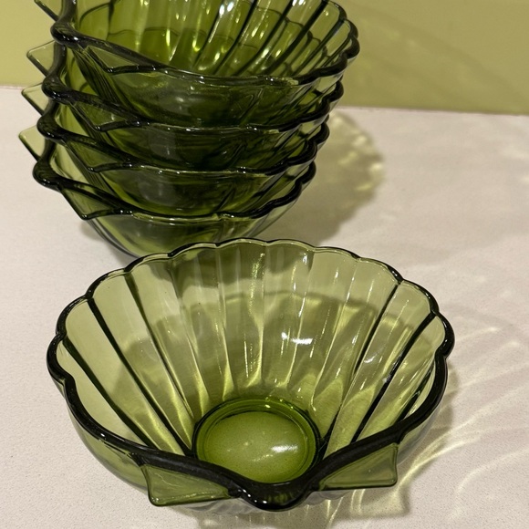 Other - Vintage Mid-Century Avocado Green Seashell Salad Serving Bowls (5)